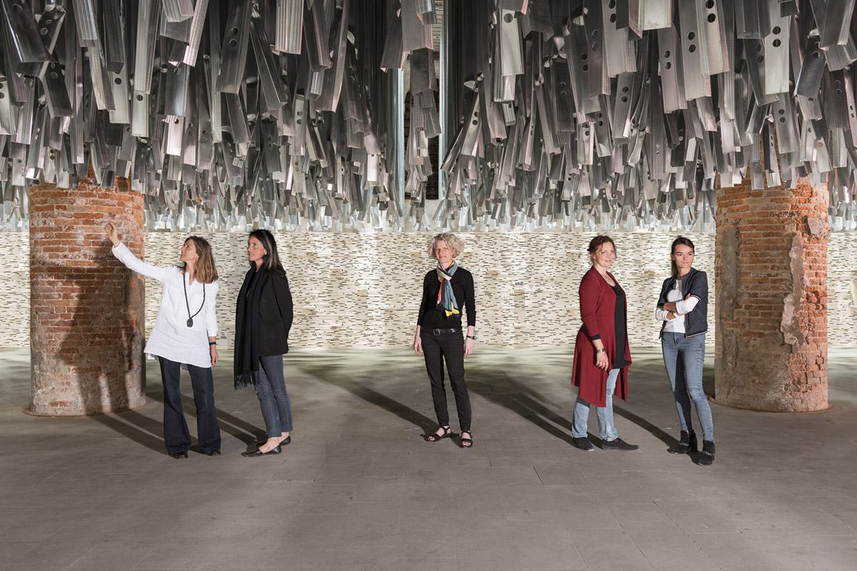 Women Architects - Cristina Guedes, Maria Alessandra Segantini, Sascha Hastings, Saija Hollmén, Alice Attout - from left to right - XV Biennale Architettura, Venezia - 2016
